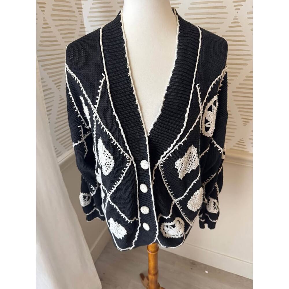 Cullinane Women’s Large Black & Cream Knit Cardigan Sweater - Picture 2 of 8